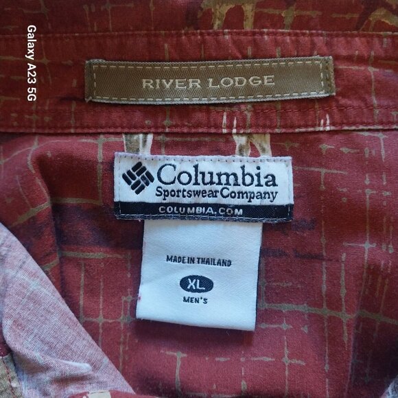 Red Shirt With Deer Print 100% Cotton - Picture 3 of 7